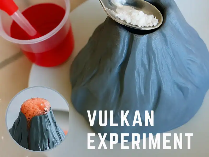 vulkan Experiment für Kinder: Backpulver und rote Flüssigkeit erzeugen Lava im 3D-gedruckten Vulkan.