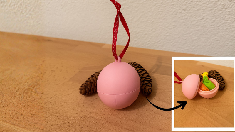 Wackelbaum-_2_ Blaues 3D-gedrucktes Steckpuzzle aus mehreren Teilen auf Holztisch