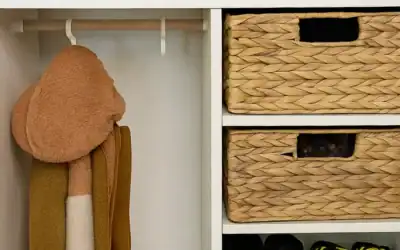 IKEA Kallax Hack: Kleiderstange mit 3D-gedruckten S-Haken erweitern